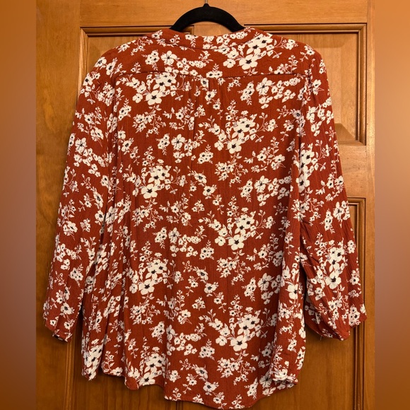 Monday Fun Kearney Henley Blouse Burnt Orange - Picture 4 of 5